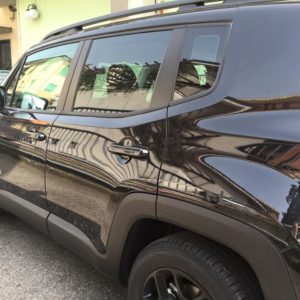 Oscuramento vetri auto