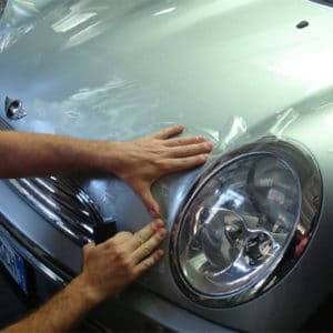 Pellicola protettiva auto antisasso e dai graffi